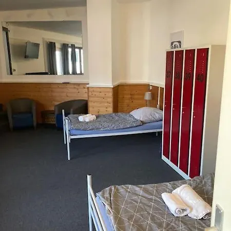 Geraeumige Monteurs * Brema